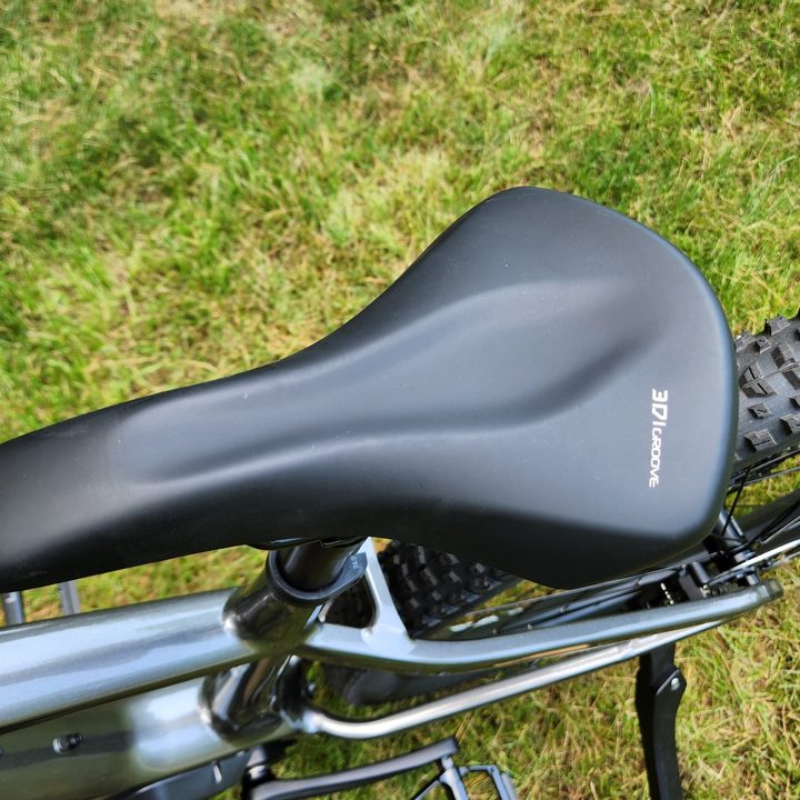 Aventon Ramblas eMTB surprisingly comfortable seat