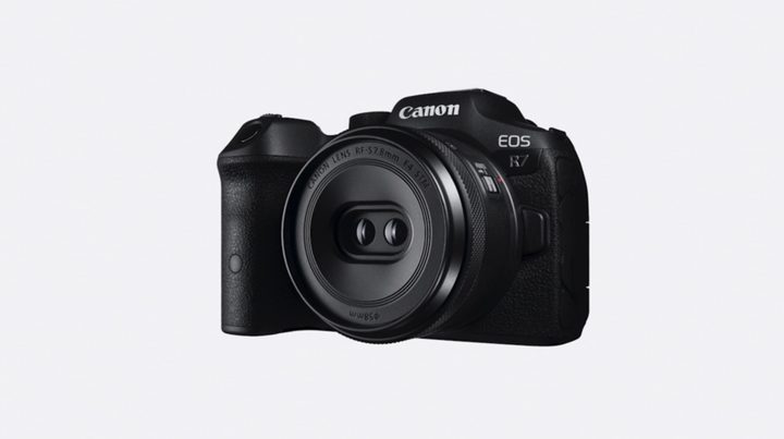 A spatial lens for the Canon EOS R7 camera.