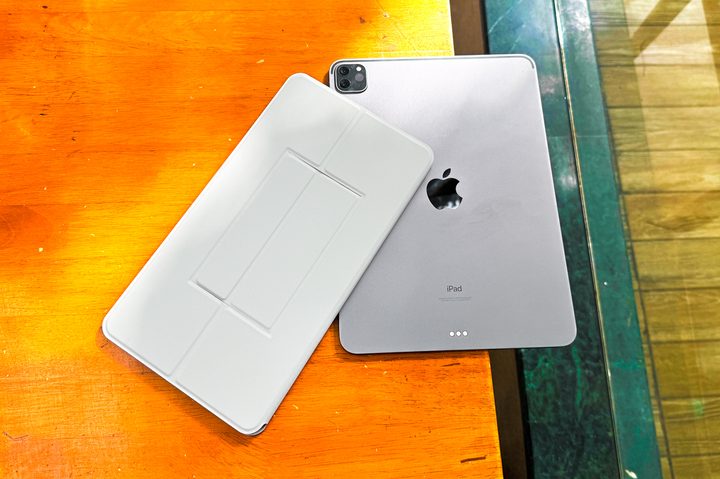 iPad Pro and Mokibo Fusion 2.0 keyboard.