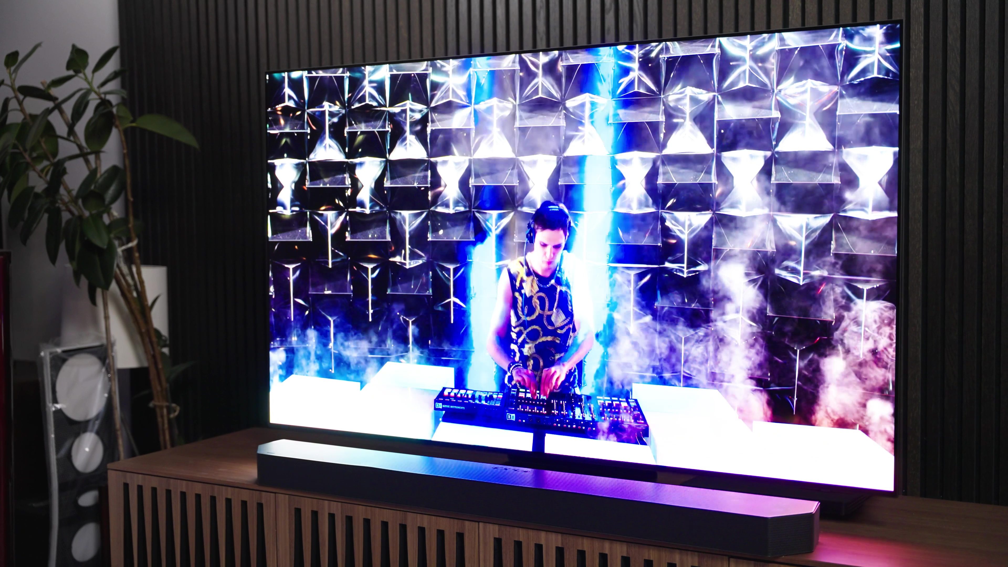 Samsung S95D OLED review