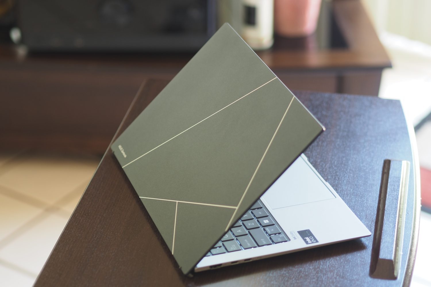 Asus Zenbook S 13 OLED (2024) review: too little, too late