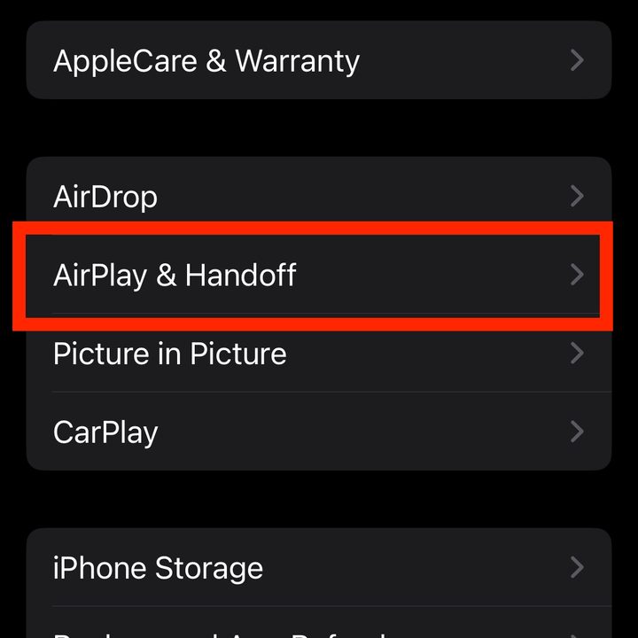 The AirPlay & Handoff option highlighted in the iOS Settings app.