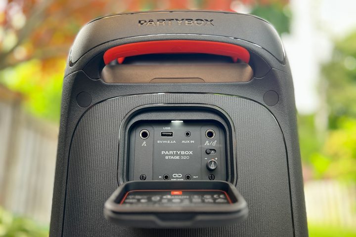 The baqck input panel of the JBL PartyBox Stage 320.