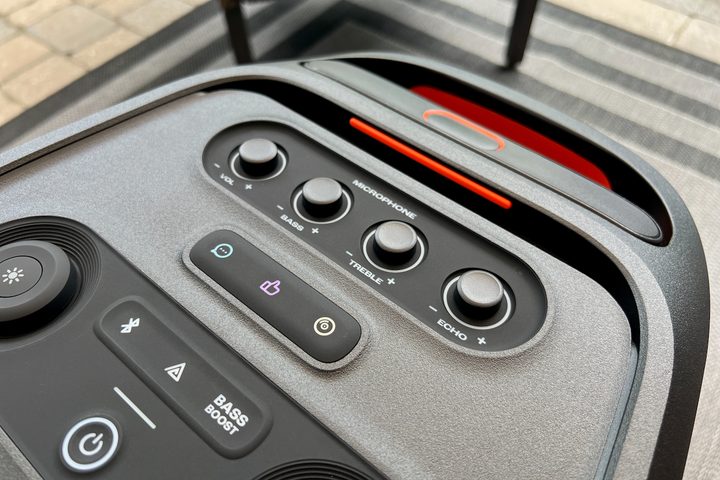 The JBL PartyBox Stage 320