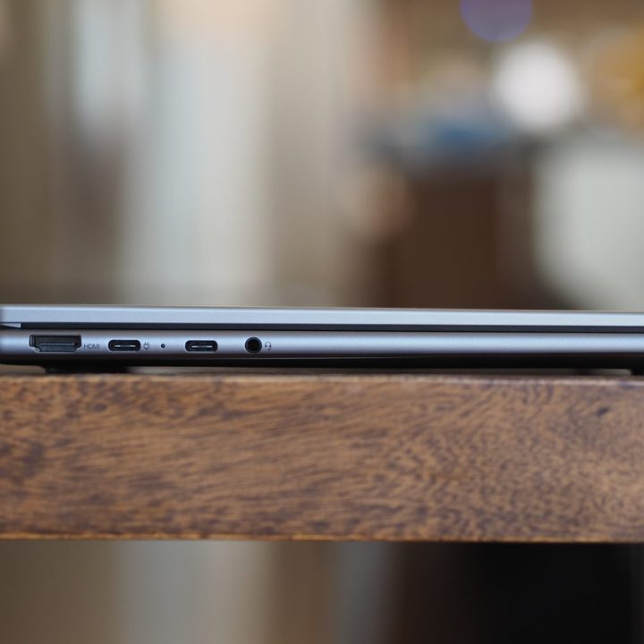 Lenovo Yoga 7 14 Gen 9 left side view showing ports.