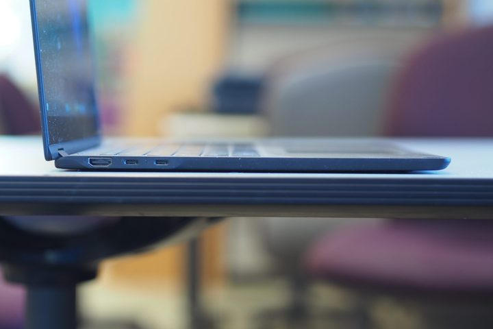 LG Gram 16 2-in-1 2024 side view showing lid and ports.