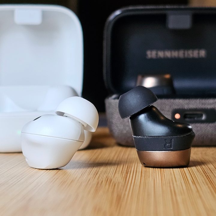 Sennheiser Accentum True Wireless and Momentum True Wireless 4.