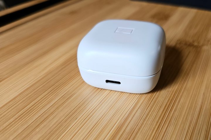 Sennheiser Accentum True Wireless charging case, lid closed.