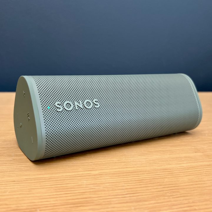 The Sonos Roam 2 in green.