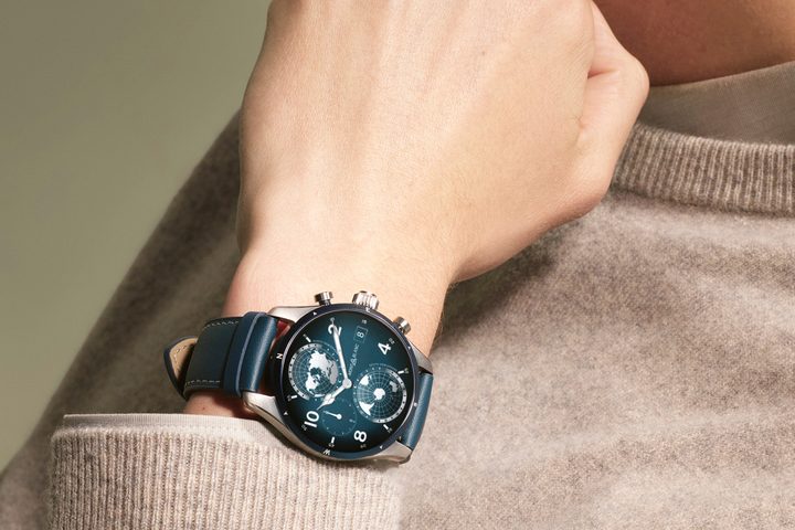 A promotional photo of the Montblanc Summit 3 in Glacier Blue.