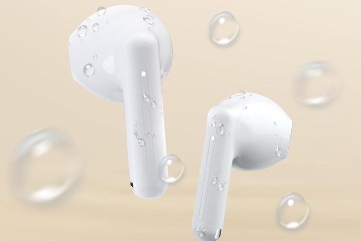 1More TWS Q10 wireless earbuds.