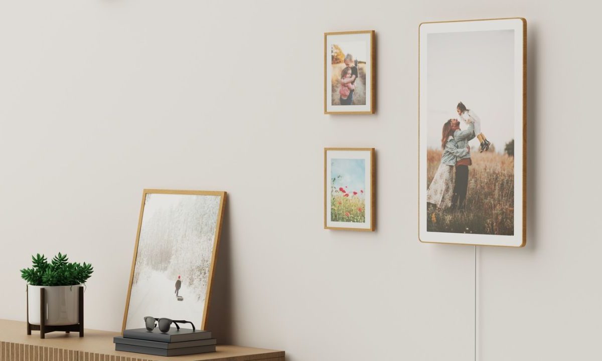 A photo displayed on the Cal Max