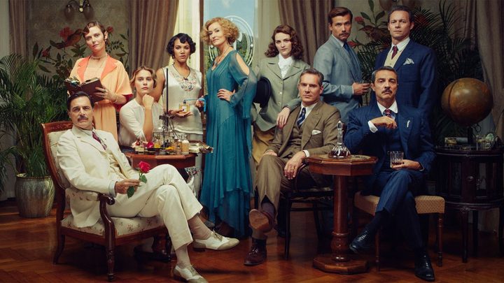 The cast of Hotel Portofino.