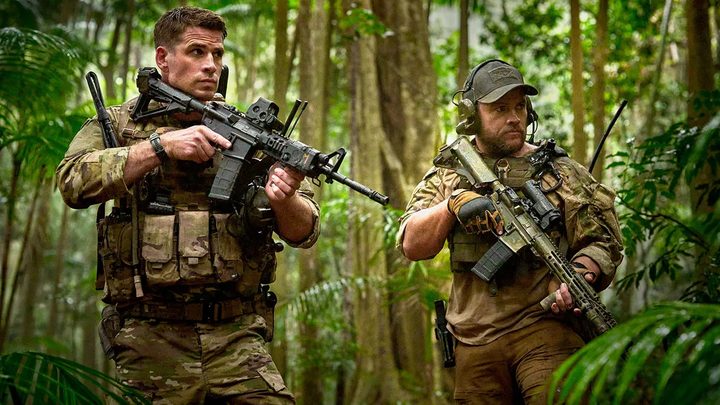 Liam and Luke Hemsworth in Land of Bad.
