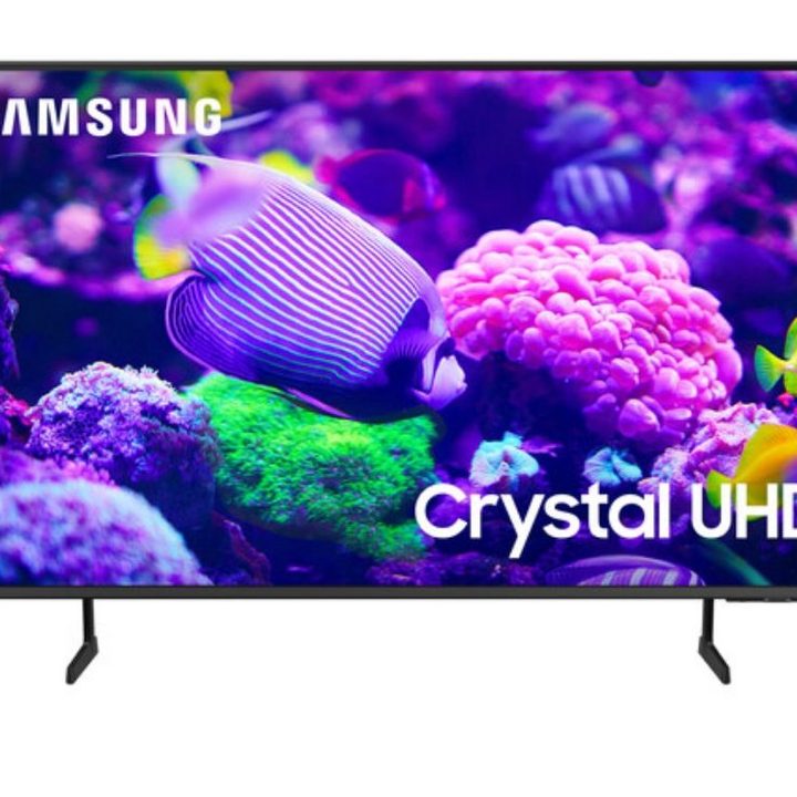 The 55-inch version of the Samsung DU7200, with a good look at the feet.
