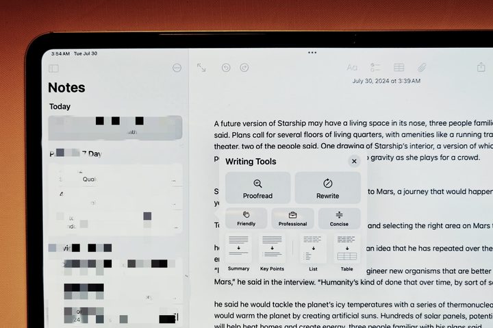 Writing tools in Apple Notes.