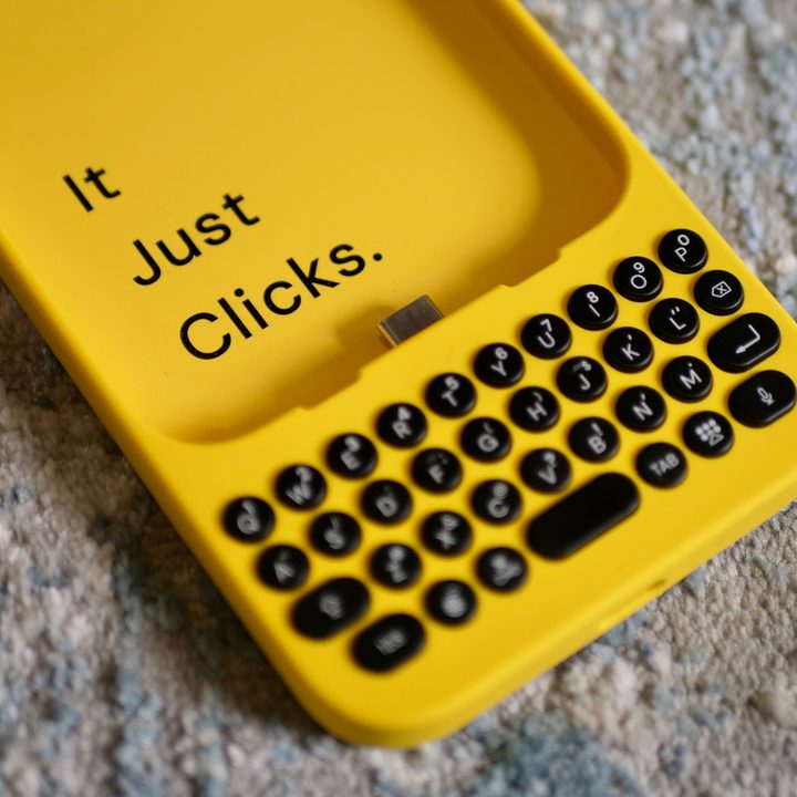 The Clicks Keyboard case and its USB-C connector.
