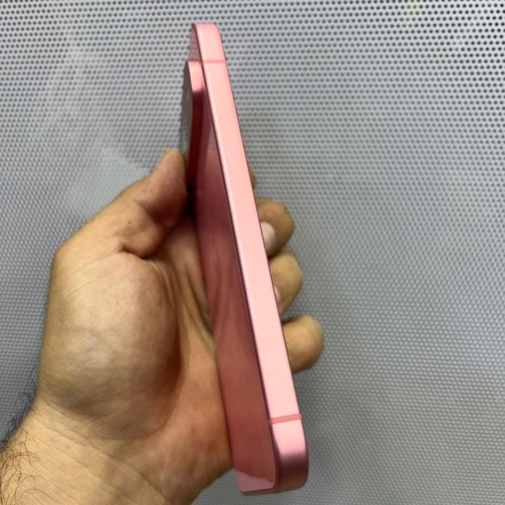 A leaked photo of a Pixel 9 in a pink color.