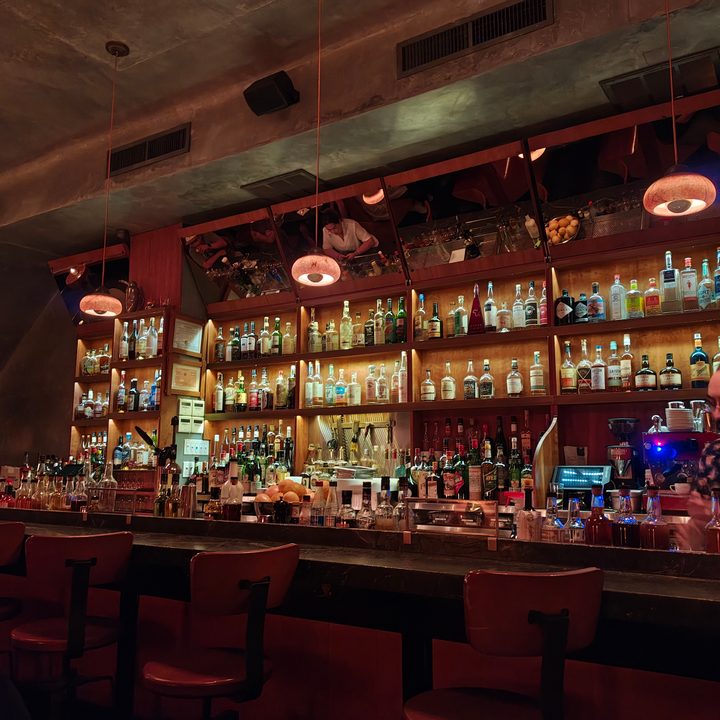 A photo of a bar in dim lighting, taken with the Motorola Razr Plus 2024.