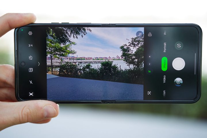 The camera app running on the Motorola Razr Plus 2024.