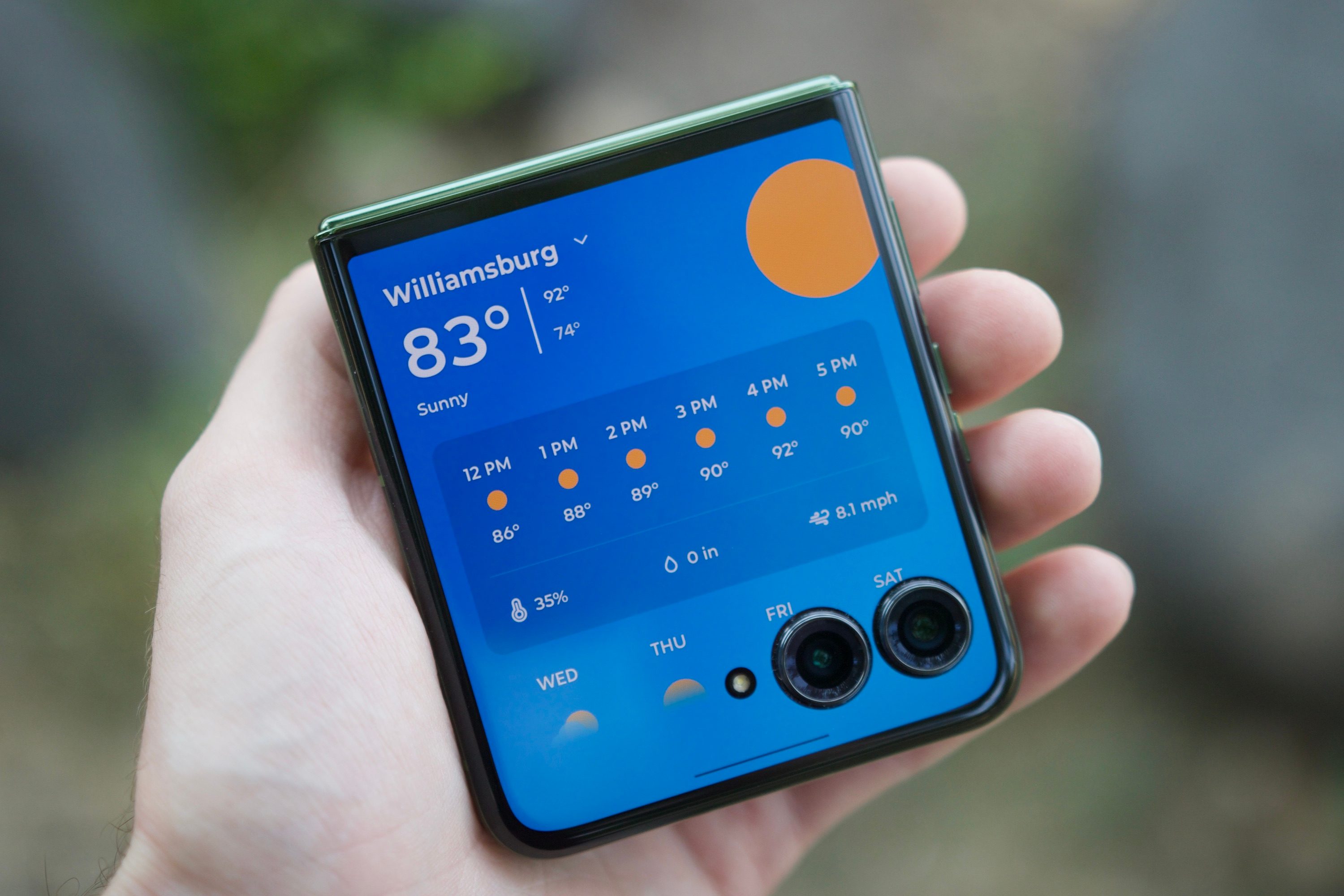 The Weather panel on the Motorola Razr Plus 2024.