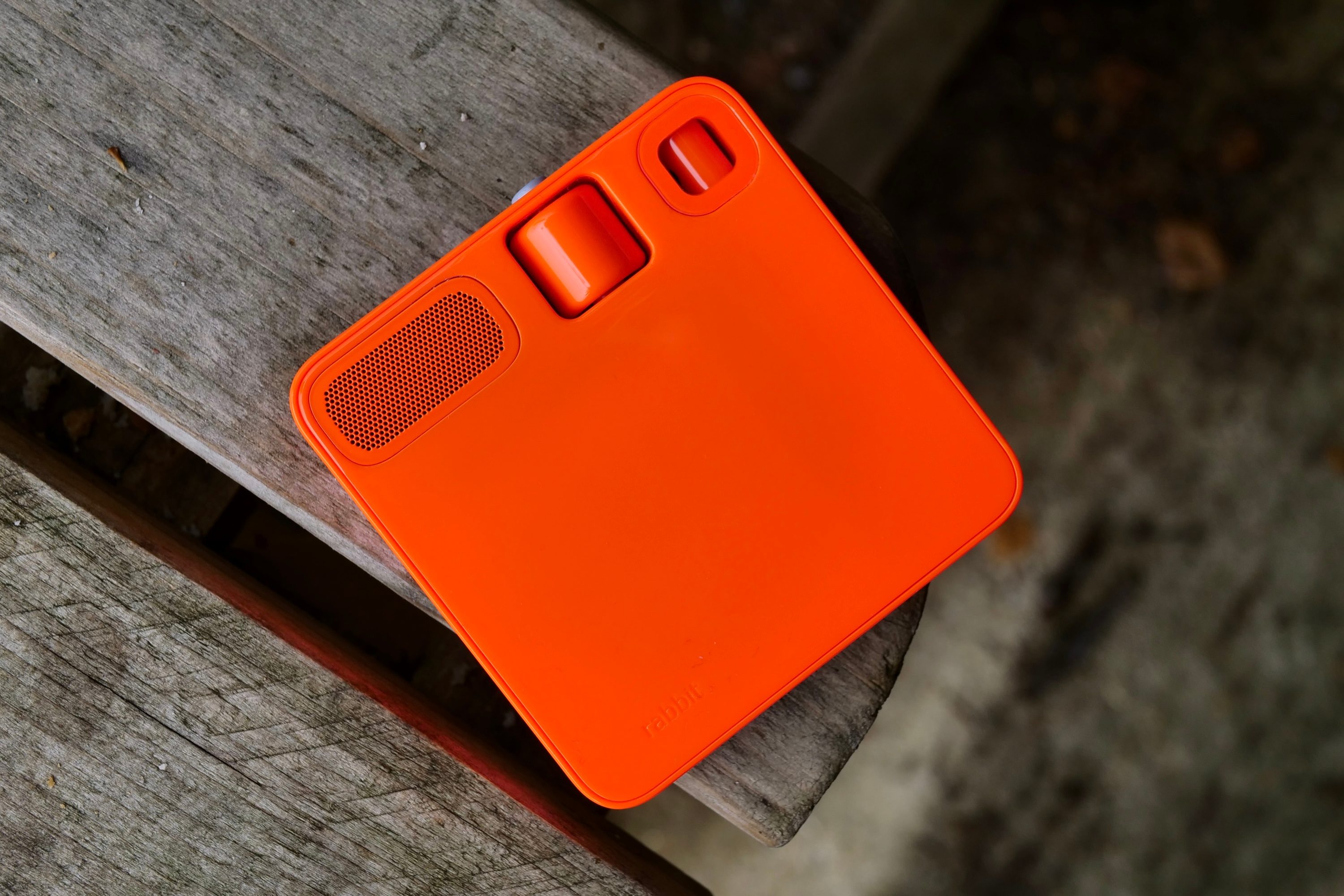 The back for the Rabbit R1.