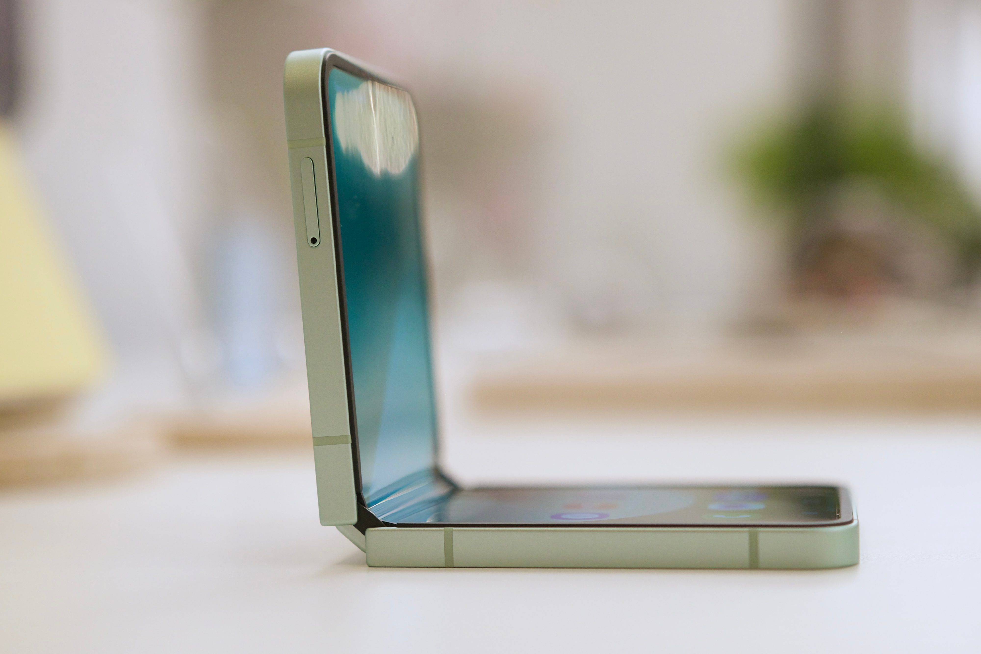A side view of the Samsung Galaxy Z Flip 6.