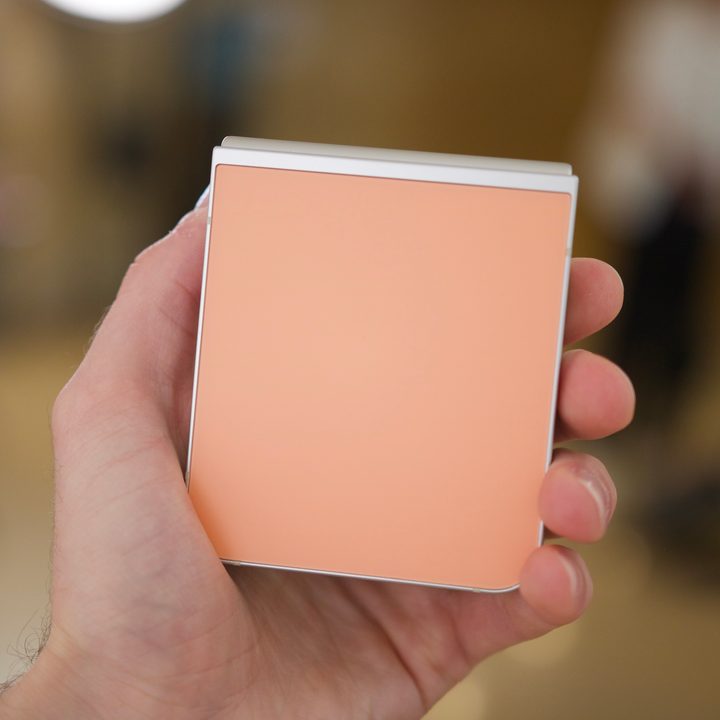 The Samsung Galaxy Z Flip 6 in Peach.