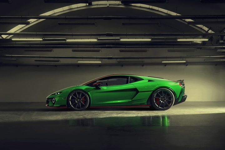 Lamborghini Temerario profile view.