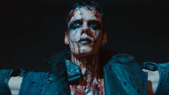 Bill Skarsgard as Eric Draven with blood on his face in The Crow