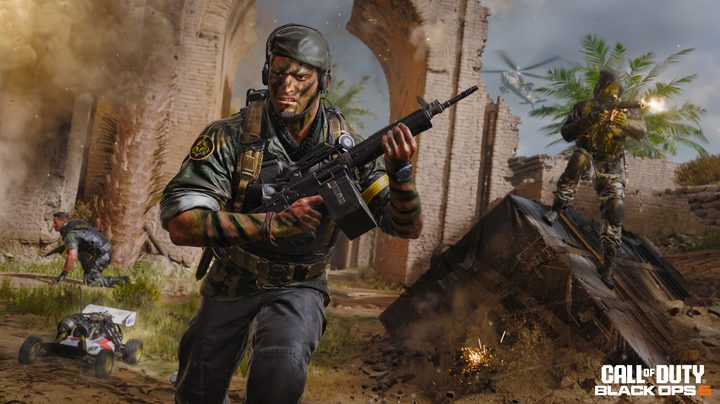 A player runs in Call of Duty: Black Ops 6 multiplayer.