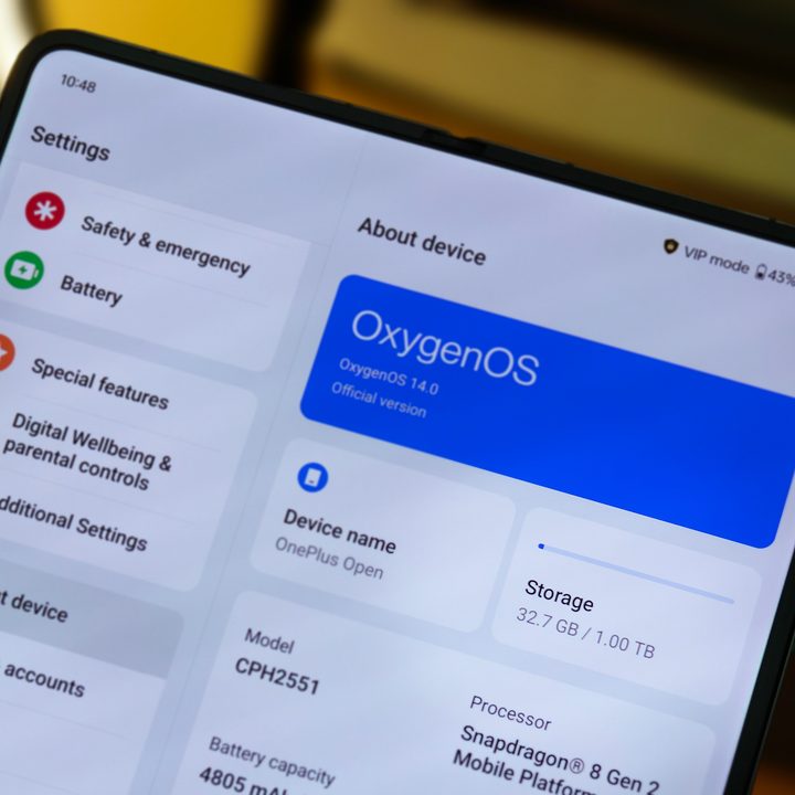 OnePlus Open Apex Edition Crimson Shadow red 1 terabyte storage upgrade.