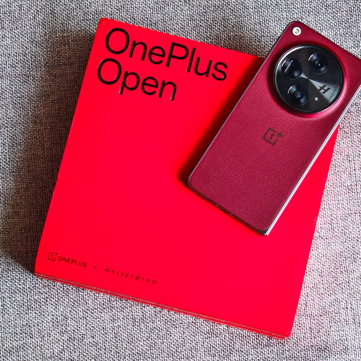 OnePlus Open Apex Edition Crimson Shadow red on its box.