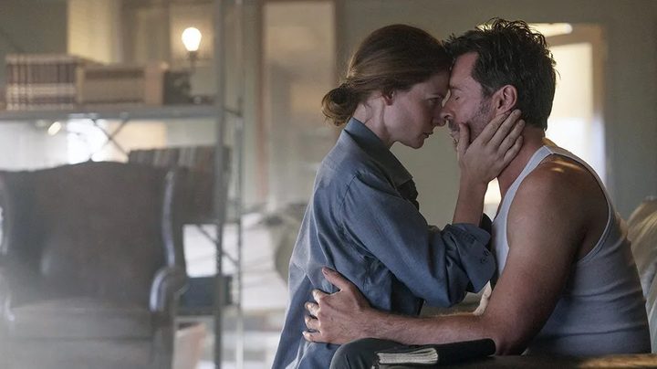 Rebecca Ferguson and Hugh Jackman in Reminiscence.