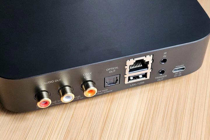Bluesound Node Nano: rear ports.