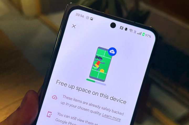 Managing storage in Google Photos.