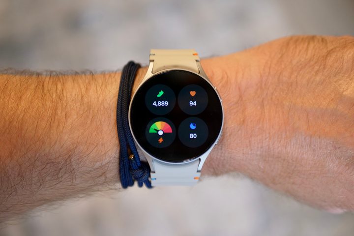 The dashboard on the Samsung Galaxy Watch 7.