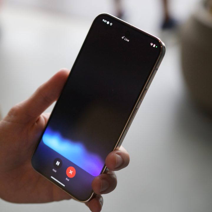 A demonstration of Gemini Live on a Google Pixel 9.
