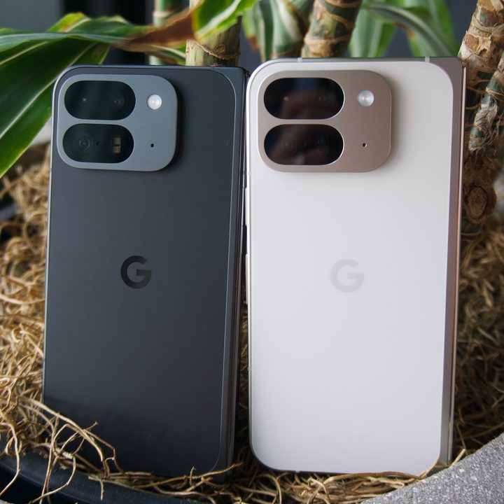 The Google Pixel 9 Pro Fold in its two colors, Obsidian and Porcelain.
