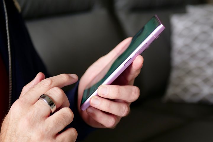 The side of the HMD Skyline, showing the fingerprint sensor.
