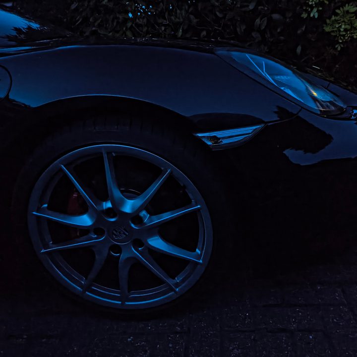 A photo taken with the Motorola Razr 2024's Night mode.
