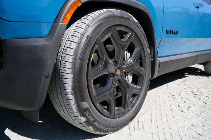 Wheel on the second-generation Rivian R1S