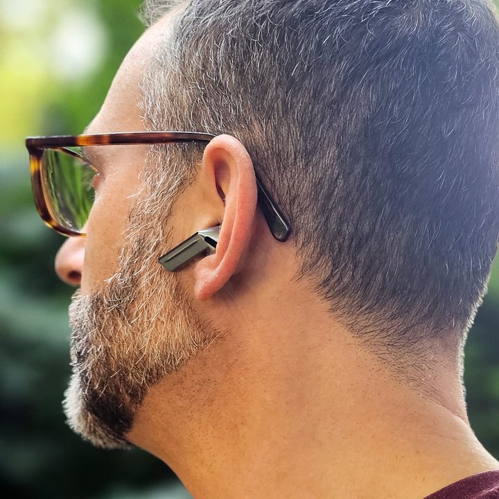Simon Cohen wearing Samsung Galaxy Buds 3 Pro (rear view).