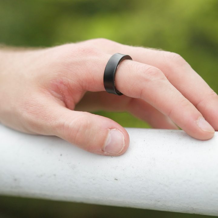 The Samsung Galaxy Ring on someone's hand.
