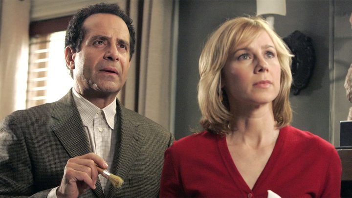Tony Shalhoub and Traylor Howard in Monk.