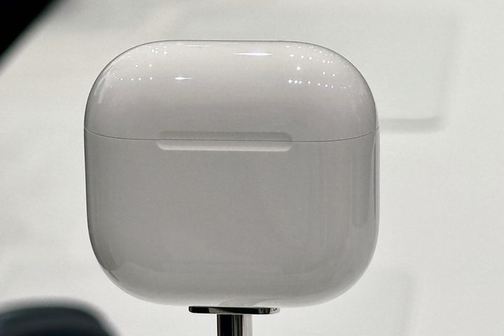 Apple AirPods 4 charging case.