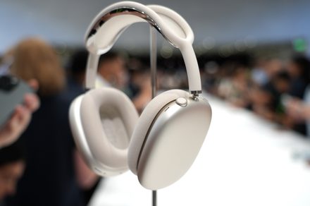 Samsung is working on an AirPods Max 2 rival, likely for 2027