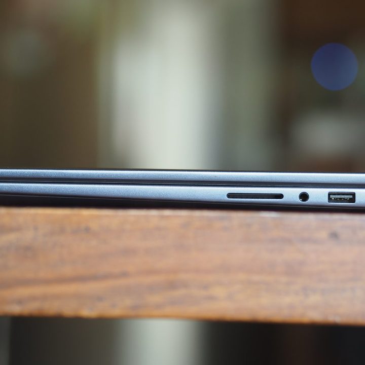 Dell Inspiron 14 2-in-1 (7445) right side view showing ports.