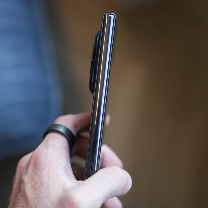 The side of the Honor Magic V3.