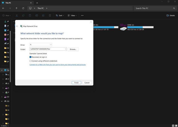 Network drive mapping options in Windows 11.